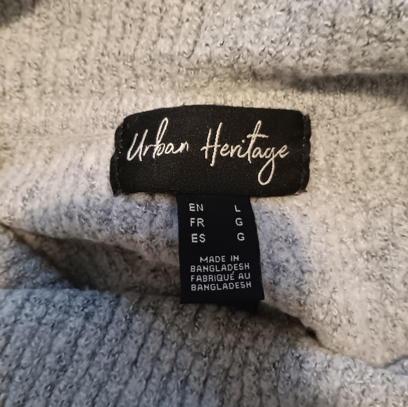 Women's Urban Heritage Gray Cowl Neck Knit Sweater. - Picture 3 of 4